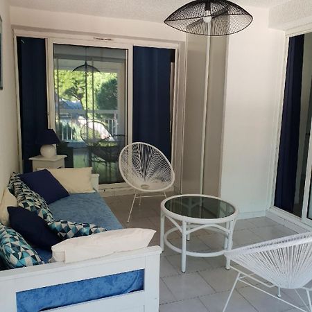 Superbe Appartement Cosy Vue Mer Pieds Dans L'Eau كافالير سور مير المظهر الخارجي الصورة