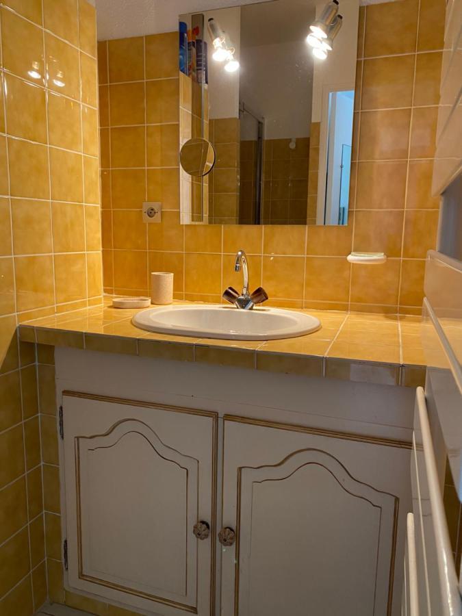 Superbe Appartement Cosy Vue Mer Pieds Dans L'Eau كافالير سور مير المظهر الخارجي الصورة