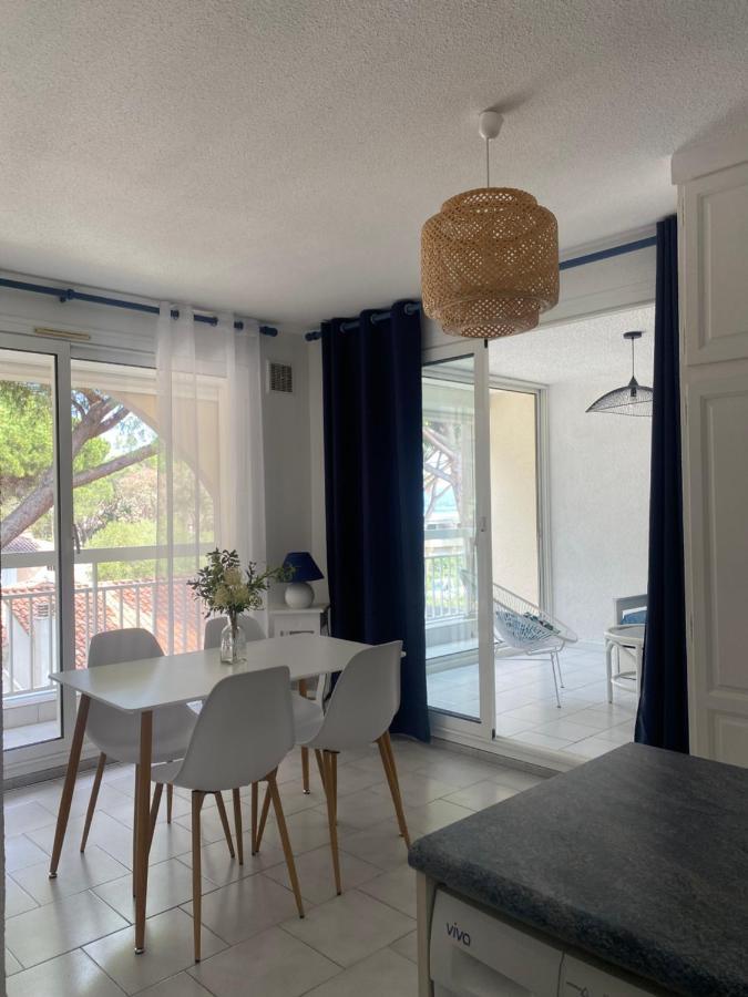 Superbe Appartement Cosy Vue Mer Pieds Dans L'Eau كافالير سور مير المظهر الخارجي الصورة