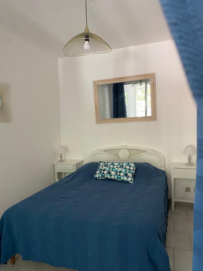 Superbe Appartement Cosy Vue Mer Pieds Dans L'Eau كافالير سور مير المظهر الخارجي الصورة