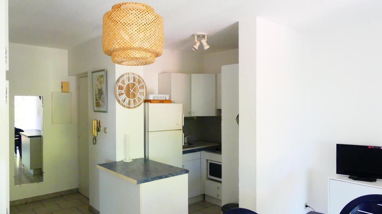 Superbe Appartement Cosy Vue Mer Pieds Dans L'Eau كافالير سور مير المظهر الخارجي الصورة